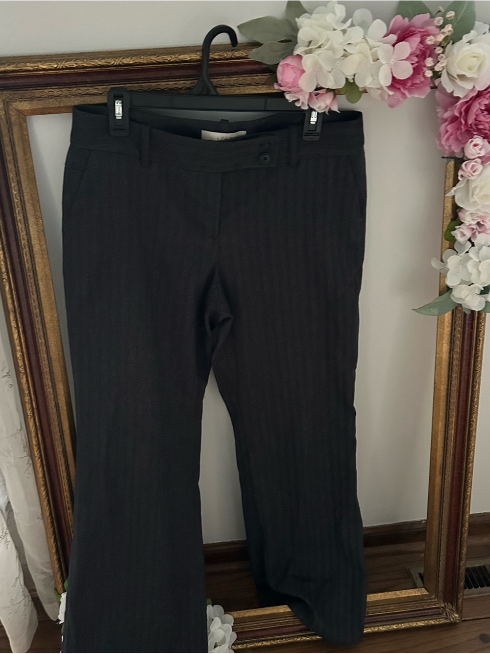 LOFT Women’s Gray Pinstripe Dress Pants